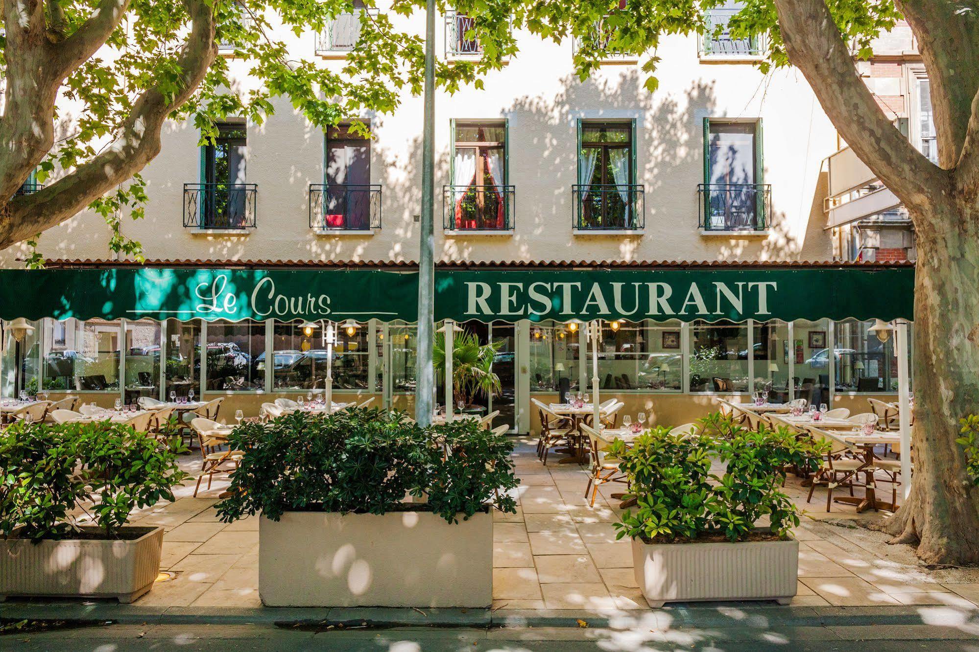 Logis Hotel Restaurant Le Cours Saint-Gilles  Dış mekan fotoğraf